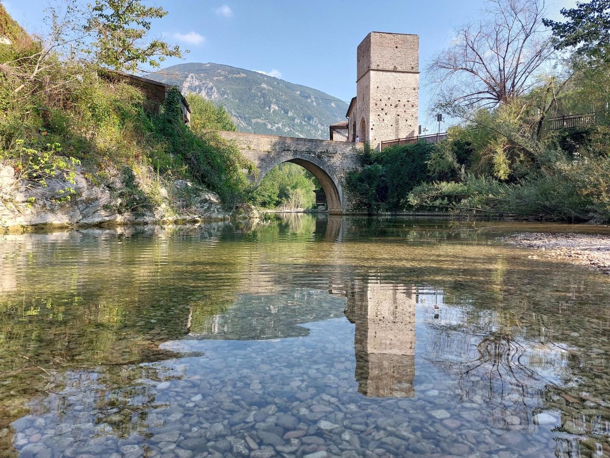 Bed and Breakfast Fonte Fresca Fabriano Exterior foto